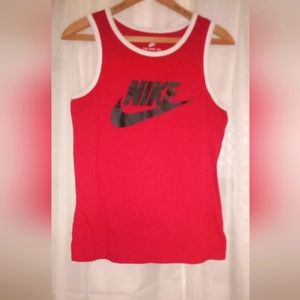 Men's size small sleeveless Nike tee